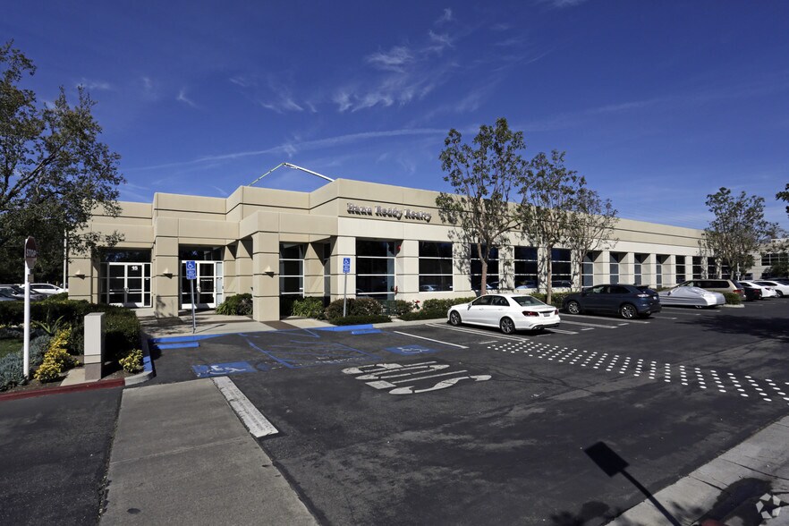 More Photos Of 16251 Laguna Canyon Rd, Irvine Office For Lease