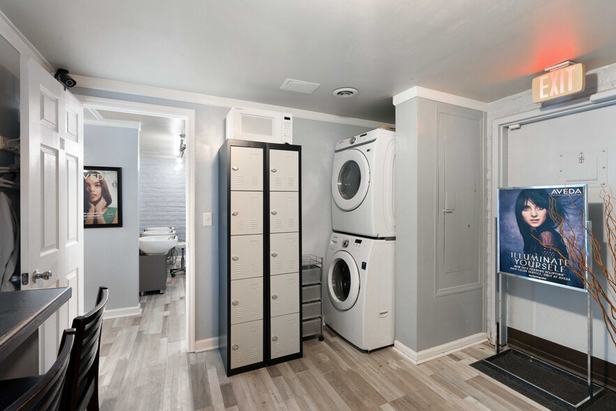 More Photos Of 916 Savannah Hwy, Charleston Freestanding For Lease