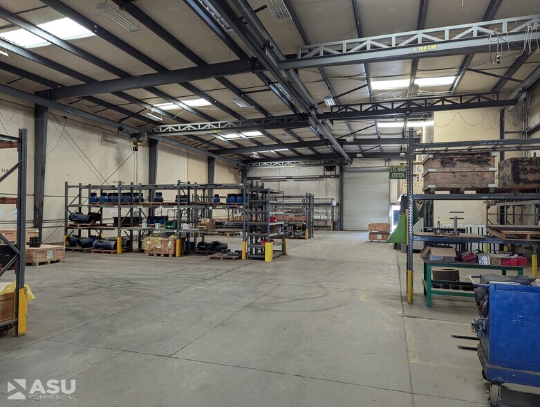 More Photos Of 3912 Gilmore Ave, Bakersfield Warehouse For Lease