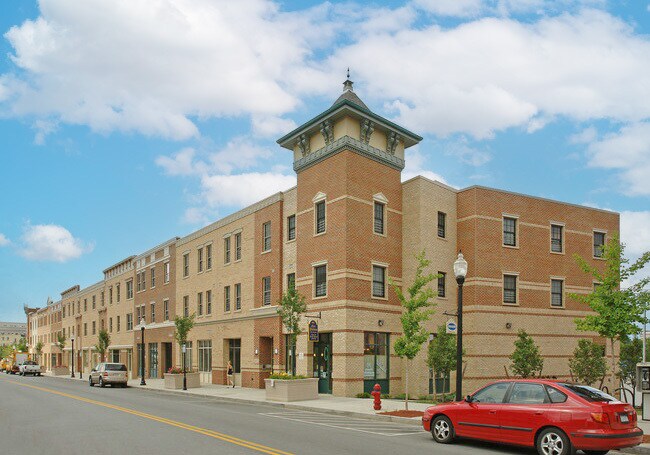 Primary Photo Of 417-447 Main St, Poughkeepsie Apartments For Sale