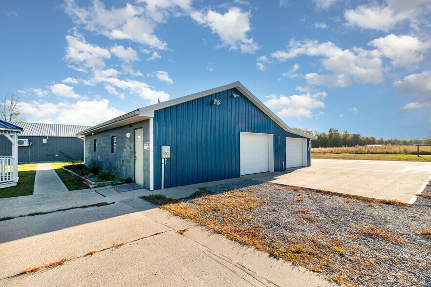 More Photos Of 8285 Tri County Hwy, Sardinia Flex For Sale