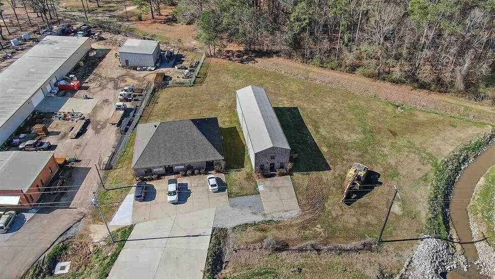 More Photos Of 625 US Hwy 49, Richland Warehouse For Sale