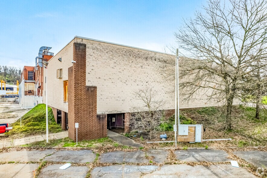 Primary Photo Of 540 Mayer St, Bridgeville Manufacturing For Sale