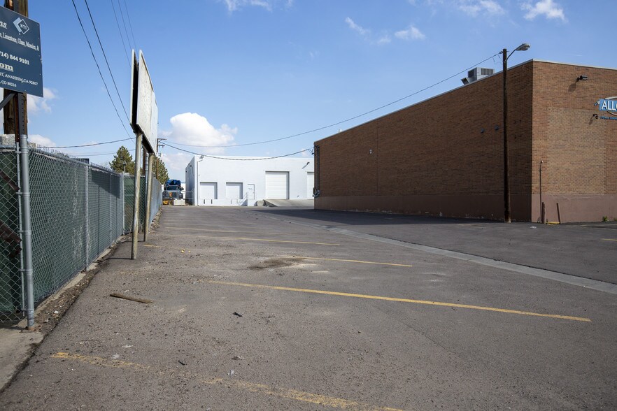 More Photos Of 5641 N Washington St, Denver Manufacturing For Lease