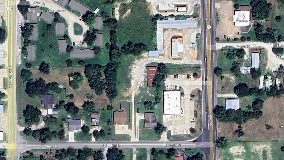 More Photos Of 710 S May St, Madisonville General Retail For Sale