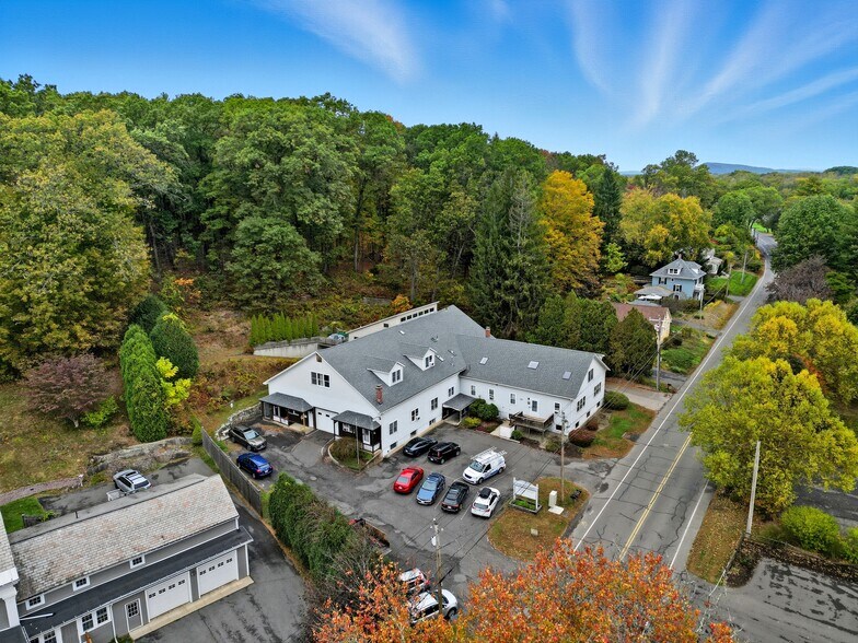 More Photos Of 131 Main St, Hatfield Loft Creative Space For Lease