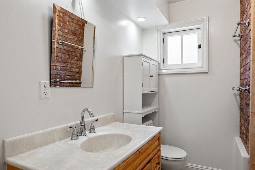 More Photos Of 333 G St, San Rafael Apartments For Sale