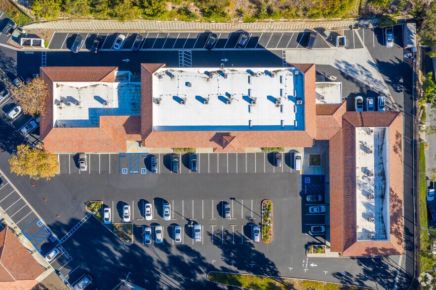 More Photos Of 681 Encinitas Blvd, Encinitas Office For Lease