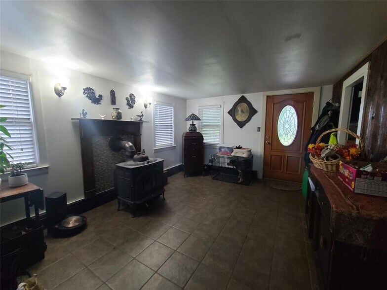 More Photos Of 41 Martin Ln, Mongaup Valley Service For Sale