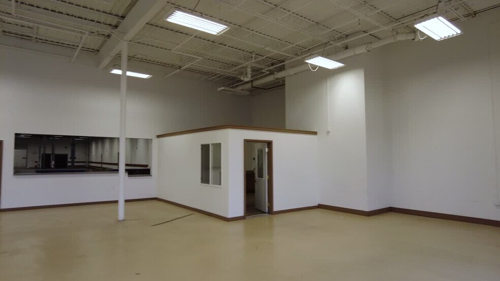 Primary Photo Of 1818 Milton Ave, Janesville Freestanding For Lease