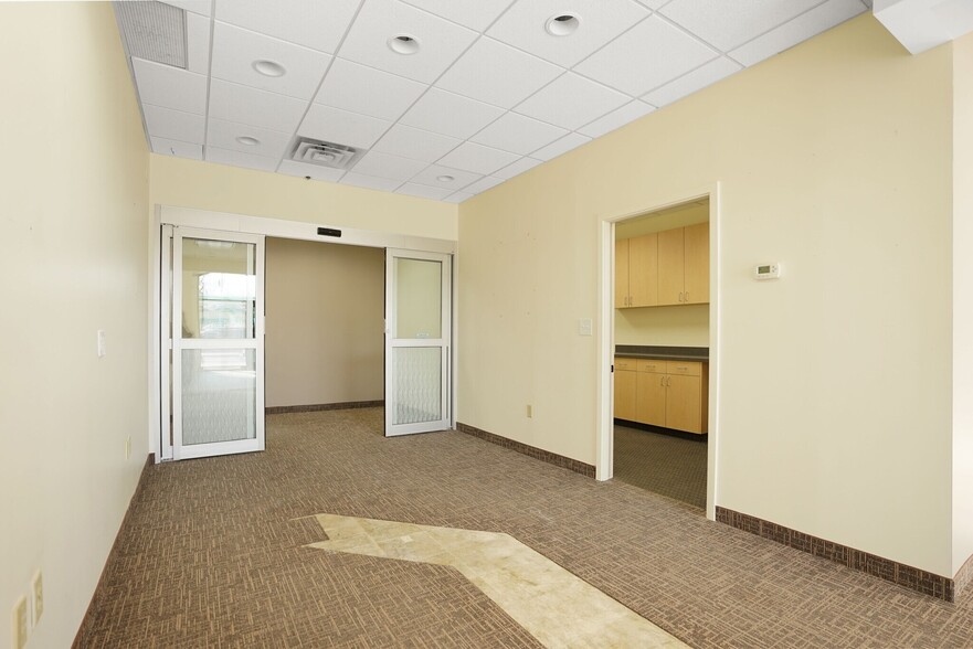 More Photos Of 3820 Grand Way, Saint Louis Park Apartments For Lease