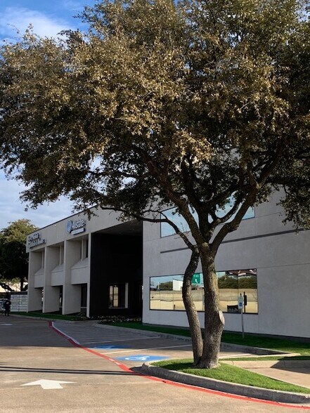 More Photos Of 17440 N Dallas Pky, Dallas Loft Creative Space For Lease