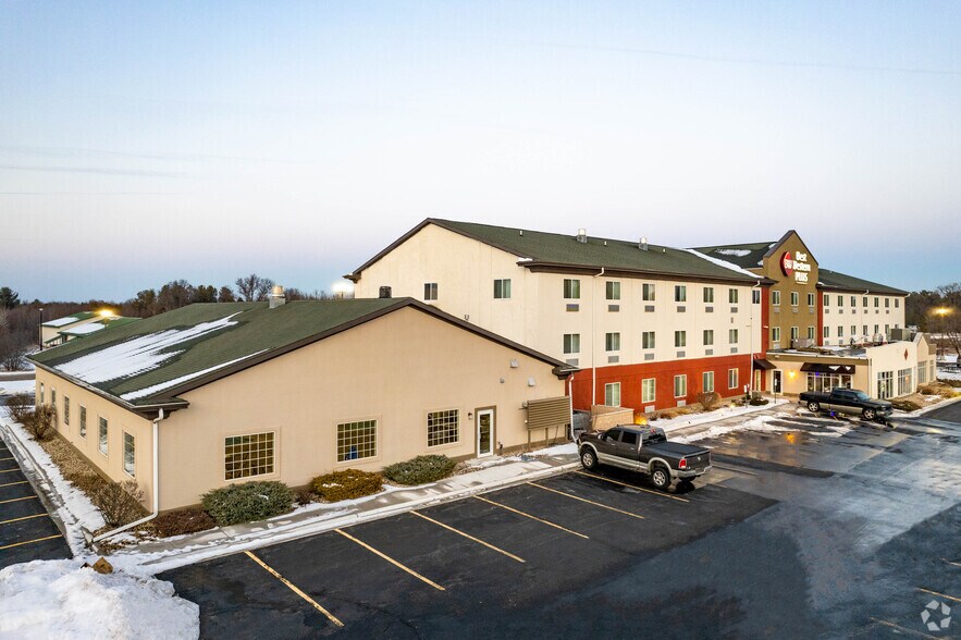 More Photos Of 4445 Theater Rd, Sparta Hotel For Sale