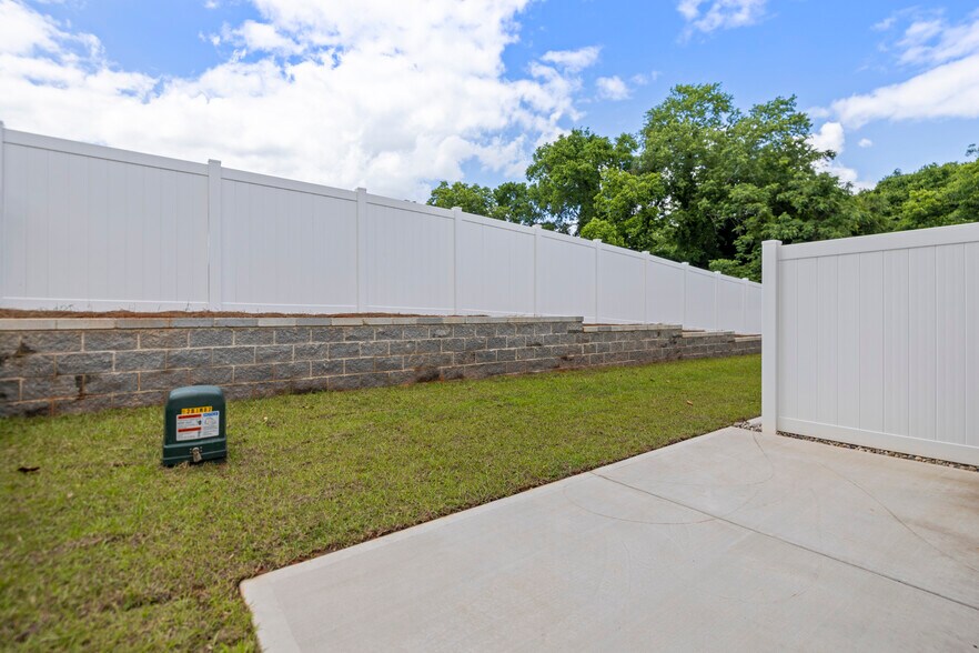 More Photos Of 501 Mill St, Lowell Apartments For Sale