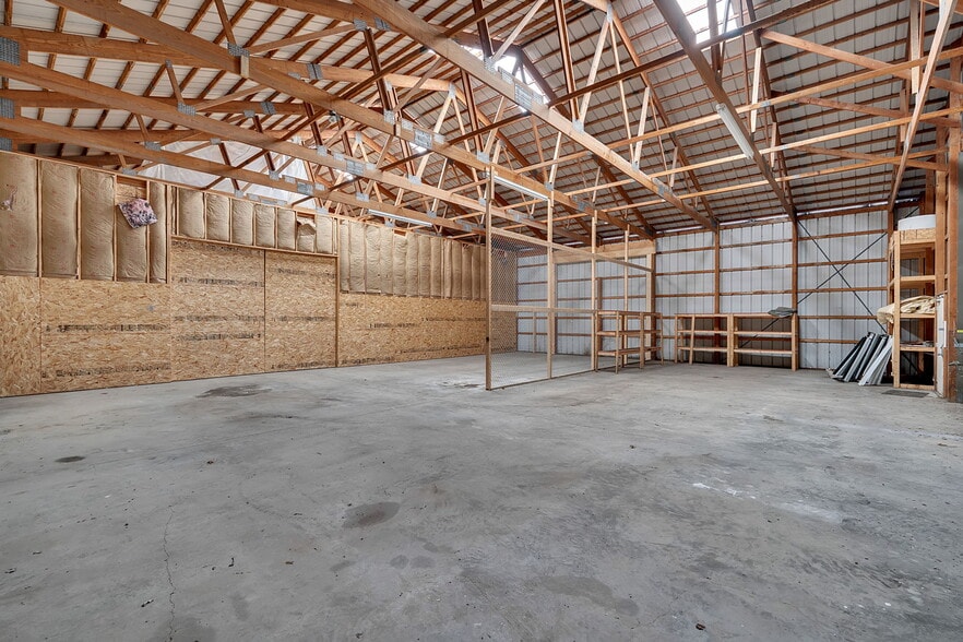 More Photos Of 9992 Main St, Clarence Warehouse For Sale