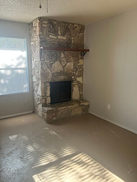 More Photos Of 813 Bracewood Cir, San Marcos Apartments For Sale