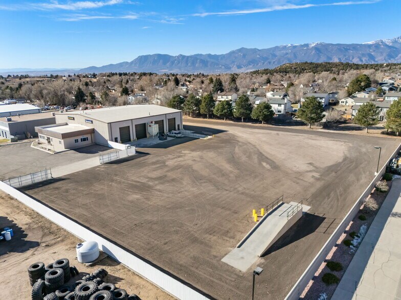 More Photos Of 2150 Victor Pl, Colorado Springs Distribution For Lease