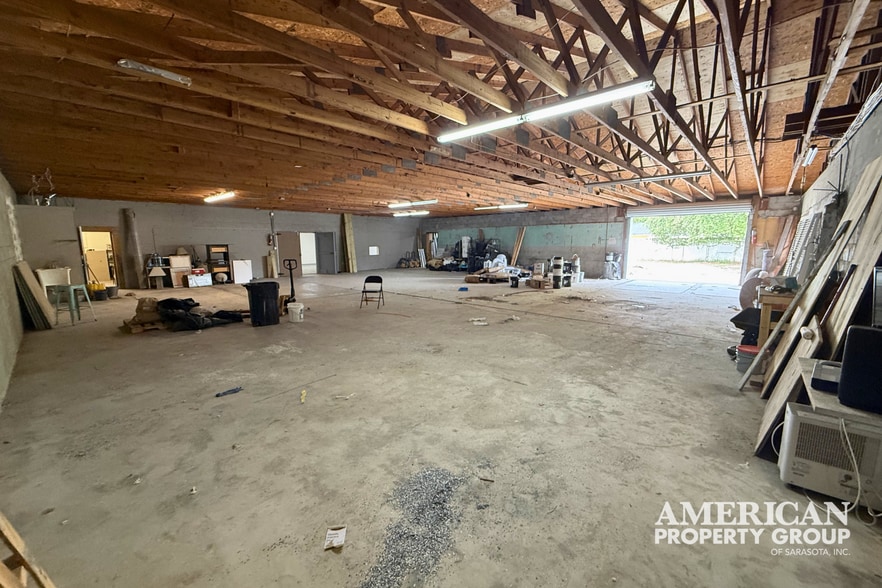 More Photos Of 2501 1st Ave E, Palmetto Warehouse For Sale