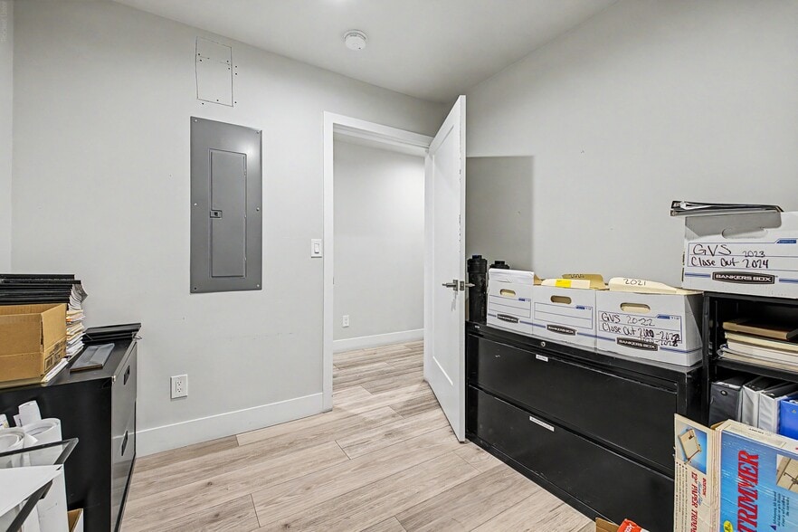More Photos Of 6470 W Desert Inn Rd, Las Vegas Medical For Sale