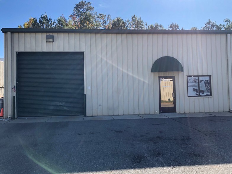 More Photos Of 3345 Hutchinson Rd, Cumming Warehouse For Lease