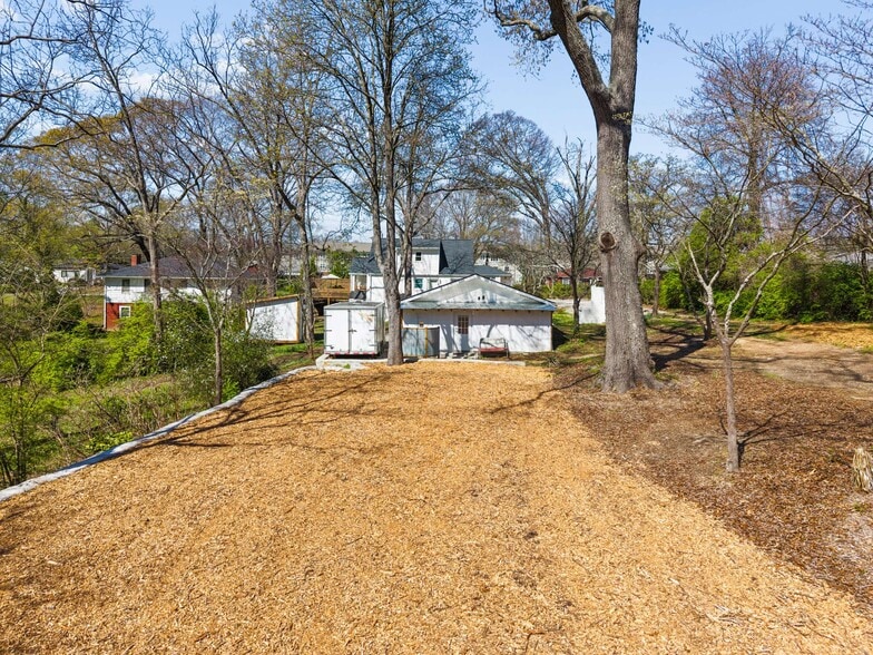 More Photos Of 1860 Penelope Rd NW, Atlanta Hospitality For Sale
