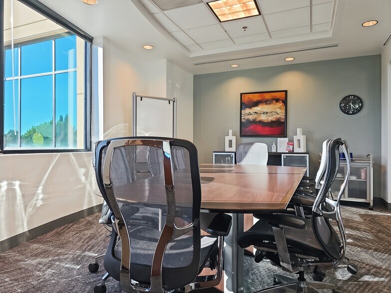 More Photos Of 1915 NE Stucki Ave, Beaverton Coworking Space