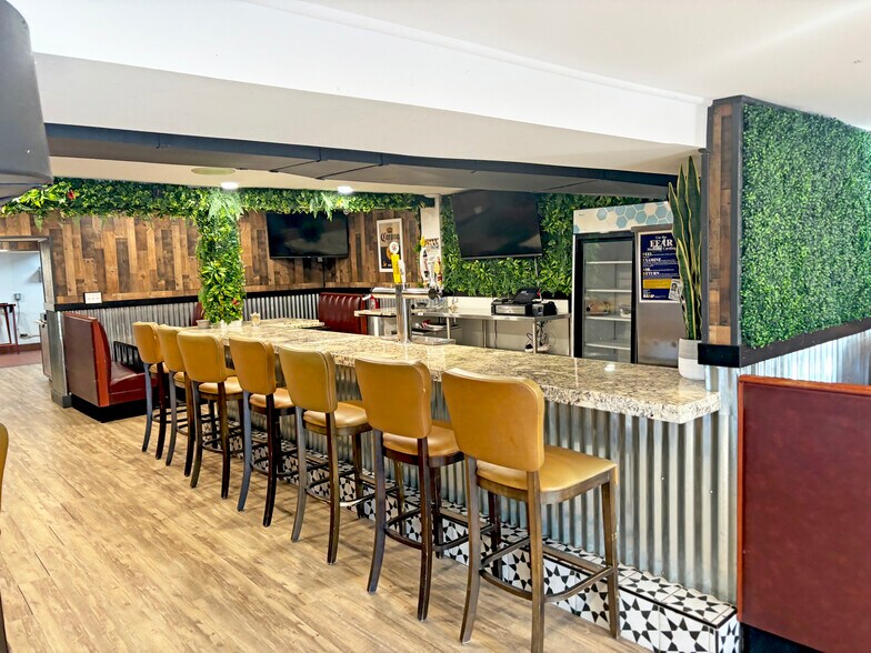 More Photos Of 1013 Reading Ave, Boyertown General Retail For Sale