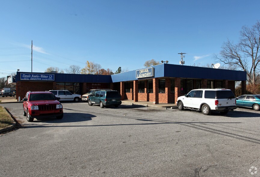 More Photos Of 2032-2034 Chelsea Ave, Memphis Service Station For Sale