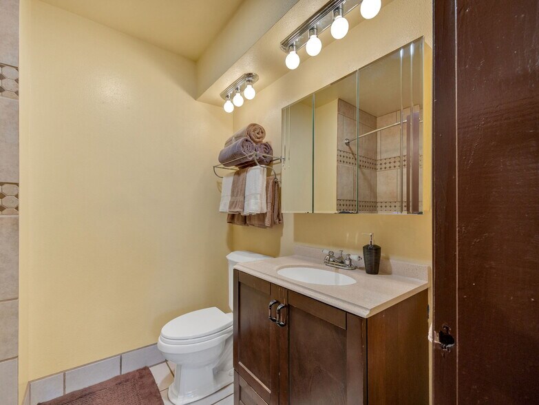More Photos Of 44434 SE Coalman Rd, Sandy Light Manufacturing For Sale