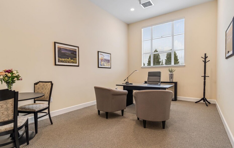 More Photos Of 700 4th St, Santa Rosa Office For Lease