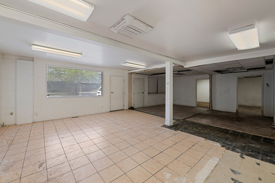 More Photos Of 3329 S Sue St, South Salt Lake Storefront Retail Office For Sale