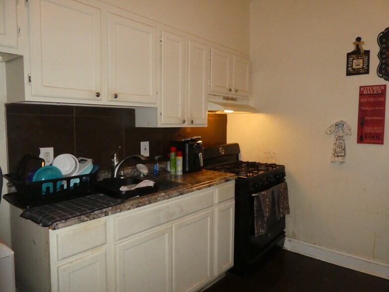 More Photos Of , Philadelphia Unknown For Sale