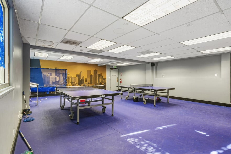 More Photos Of 1559 S Broadway, Denver Storefront Retail Office For Sale