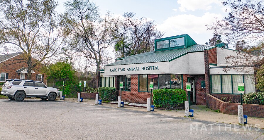 More Photos Of 3309 Bragg Blvd, Fayetteville Veterinarian Kennel For Lease