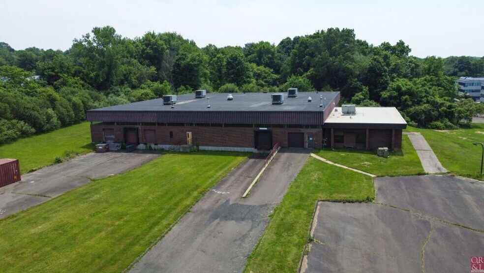 More Photos Of 856 N Main Street Ext, Wallingford Manufacturing For Sale