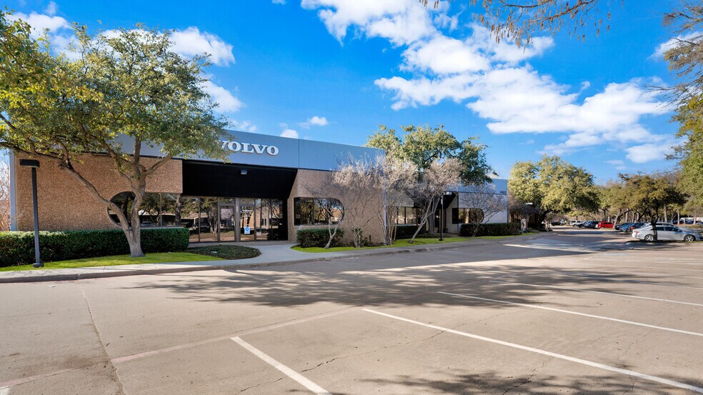 More Photos Of 8422-8428 Sterling St, Irving Unknown For Lease