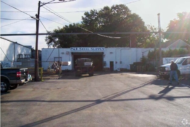 More Photos Of 2840 Mt Ephraim Ave, Camden Manufacturing For Sale