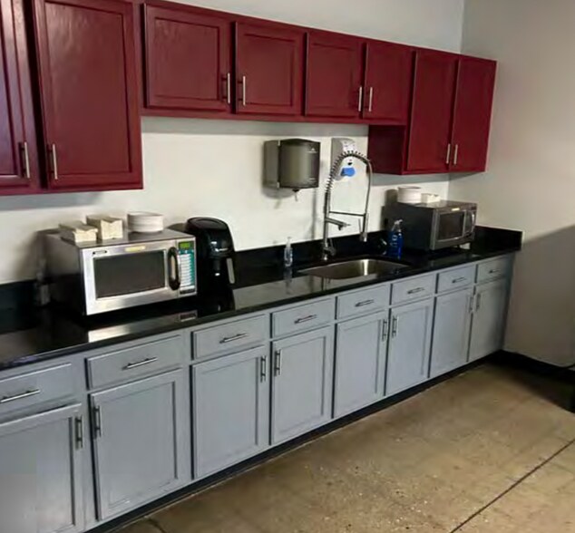 More Photos Of 70 Precision Dr, Walton Warehouse For Sale