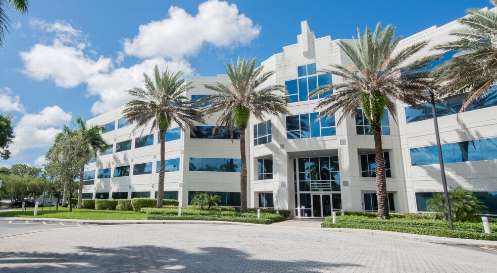More Photos Of 1571 Sawgrass Corporate Pky, Sunrise Office For Lease