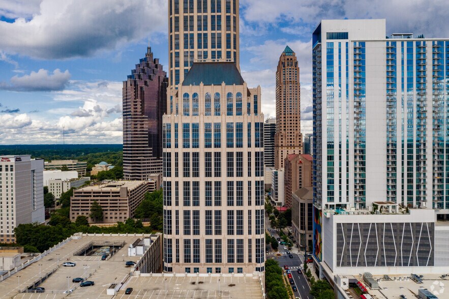 More Photos Of 1180 W Peachtree St NW, Atlanta Office For Lease