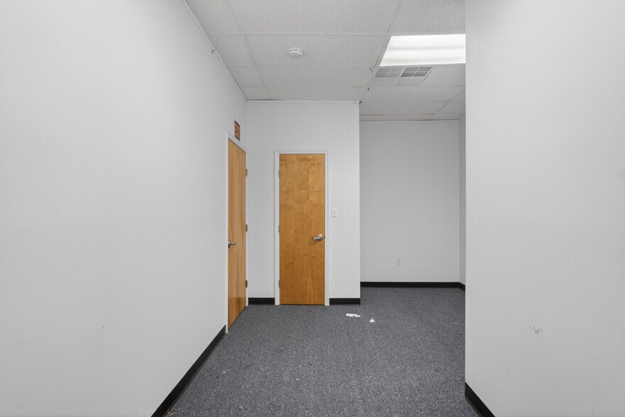 More Photos Of 126 N Main St, Warrenton Medical For Lease