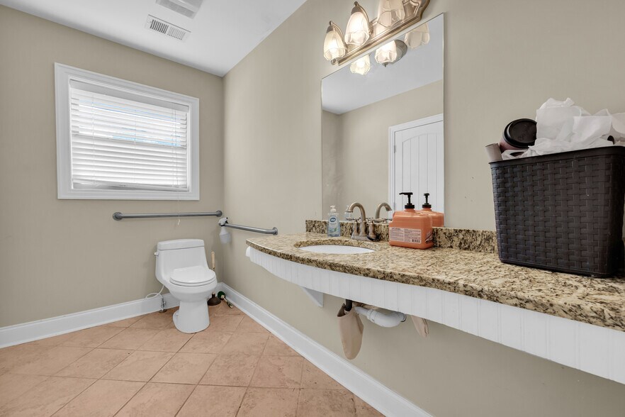 More Photos Of 2642 Loganville Hwy, Grayson Office Residential For Sale