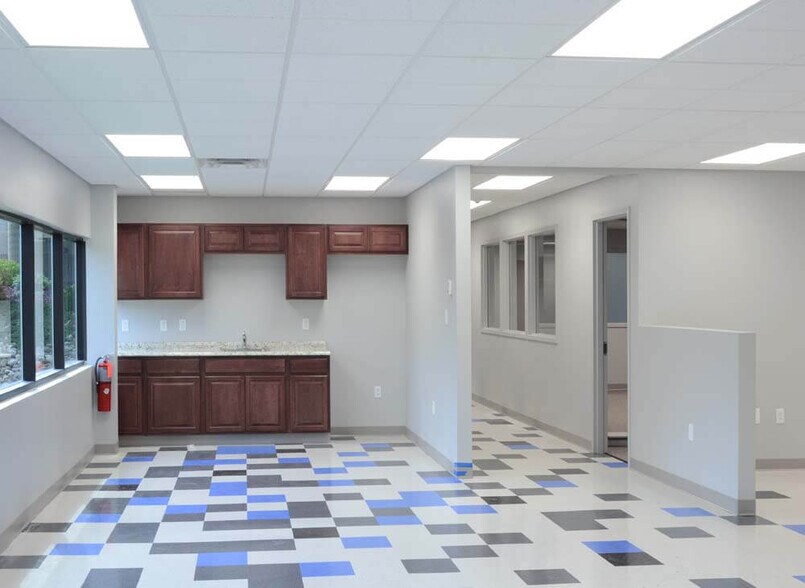 More Photos Of 2060 Fairport Nine Mile Point Rd, Penfield Medical For Lease