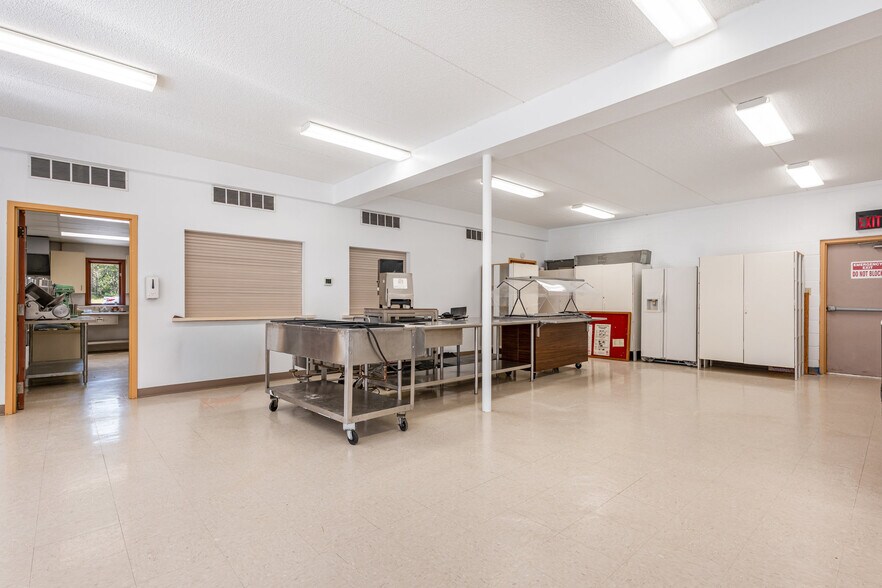 More Photos Of 1626 State Route 31, Oswego Specialty For Sale