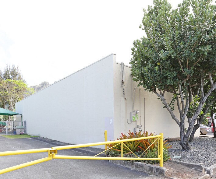 More Photos Of 41-849 Kalanianaole Hwy, Waimanalo Freestanding For Lease