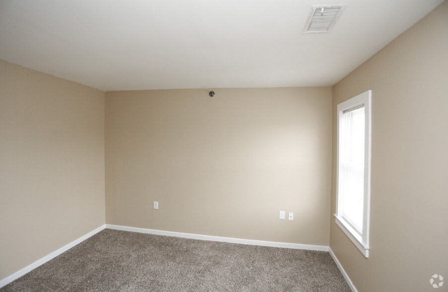 More Photos Of 550 Fletcher Ave, Indianapolis Apartments For Sale