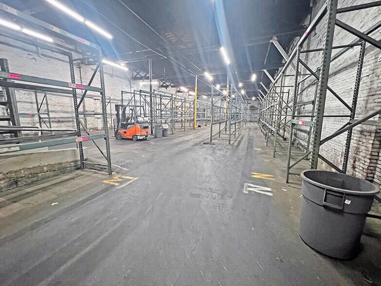 More Photos Of 575 N 20th St, East St Louis Industrial For Sale