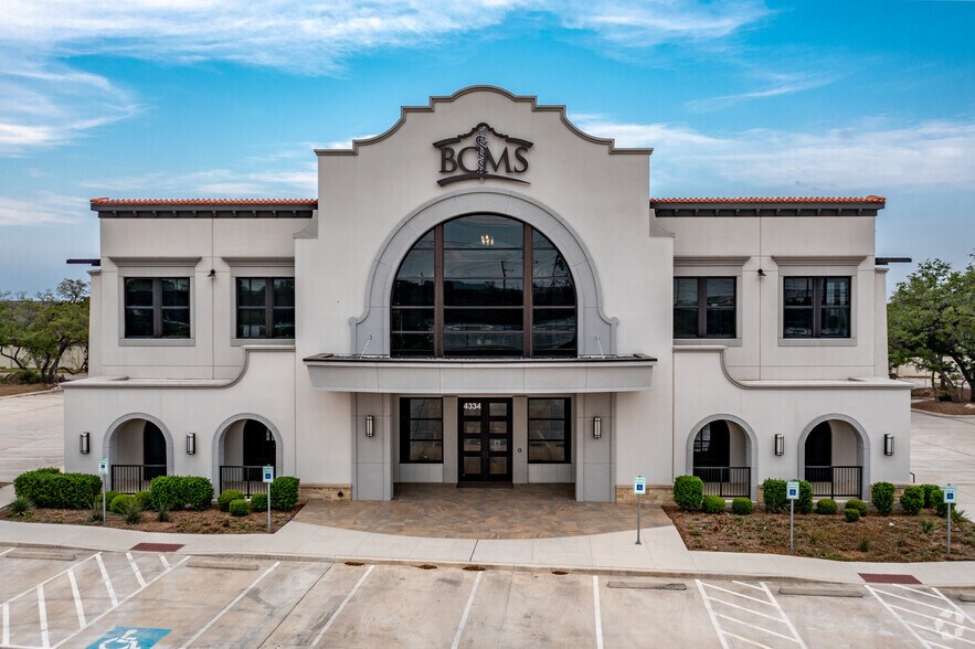 More Photos Of 4334 N Loop 1604 W, San Antonio Medical For Lease