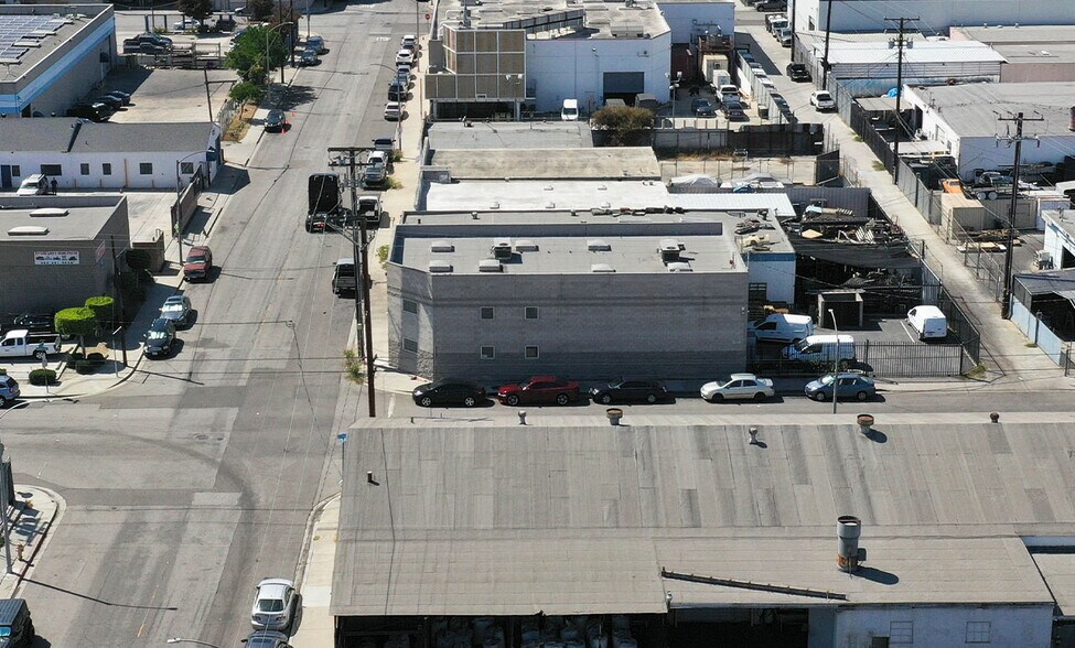 More Photos Of 1501 W 14th St, Long Beach Warehouse For Lease