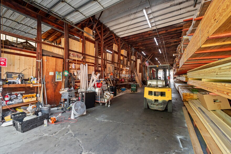 More Photos Of 61 Vine St, Gallipolis Storefront For Sale